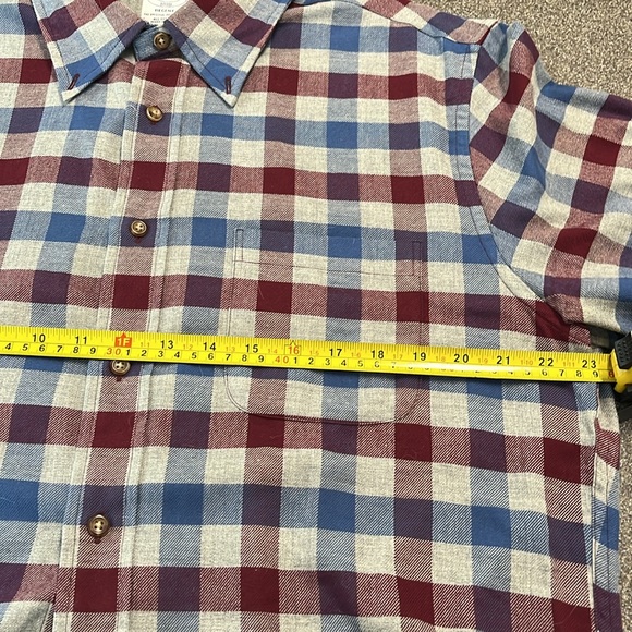 Brooks Brothers long sleeve shirt size XL. EUC. Maybe worn twice. - Picture 5 of 7